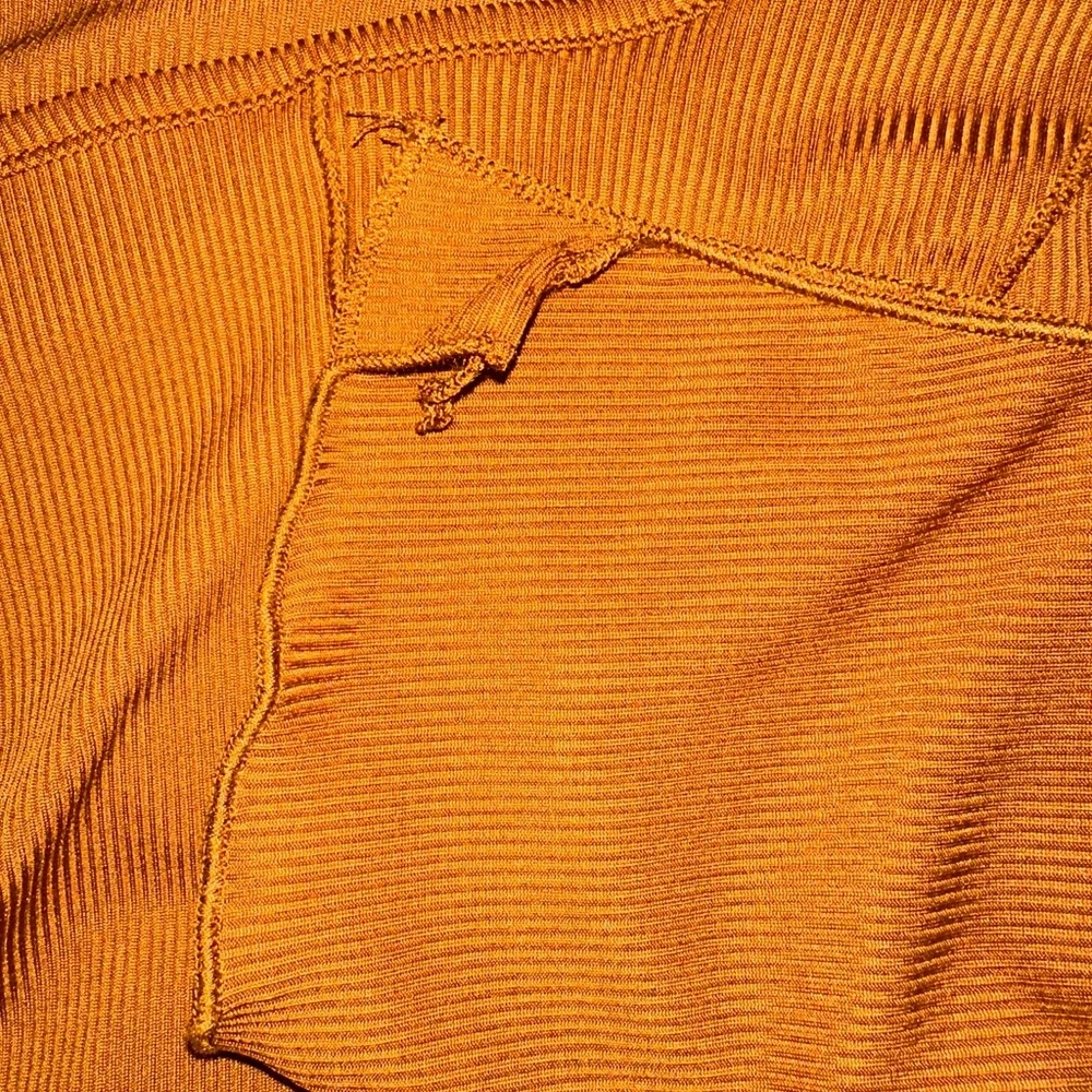 Shein Rust Ribbed Top - Picture 2 of 3
